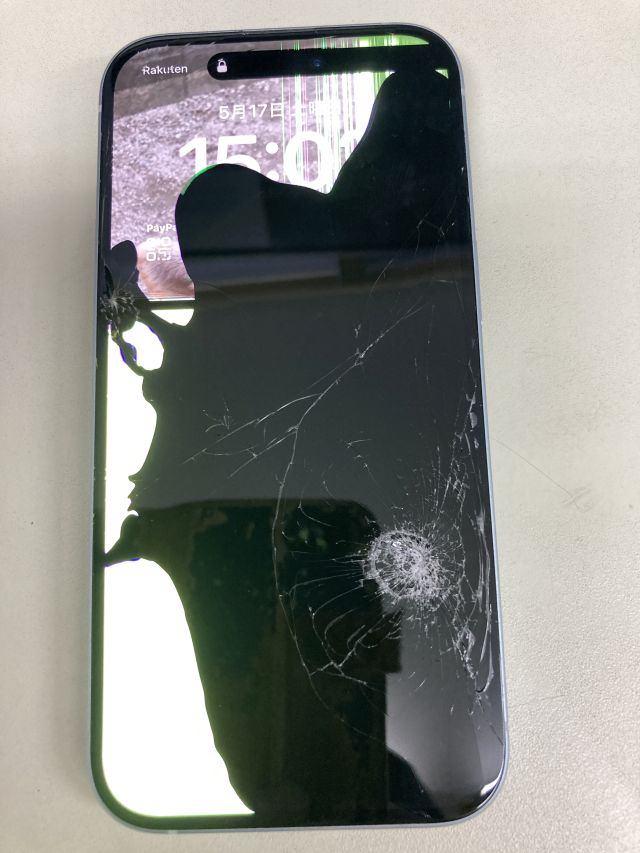 iPhone15画面修理大分