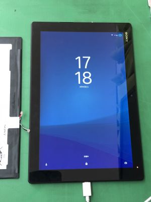 Xperia Z4 Tabletバッテリー交換 from 大分市新町 - PC-Oita 大分高城