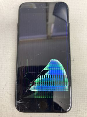 液晶メタ割れiPhone7 ～大分市神崎